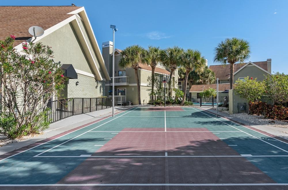 Chase Suite Hotel Rocky Point Tampa Exterior photo