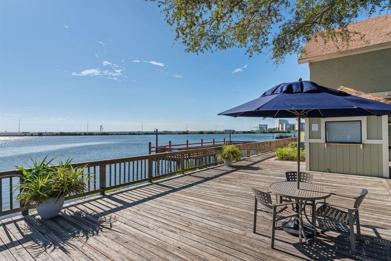 Chase Suite Hotel Rocky Point Tampa Exterior photo