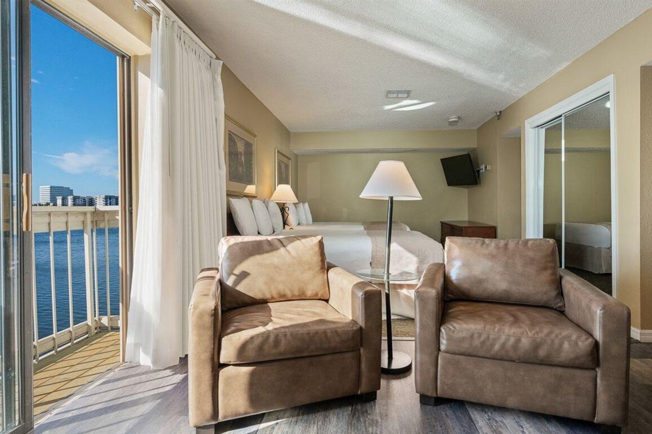 Chase Suite Hotel Rocky Point Tampa Exterior photo