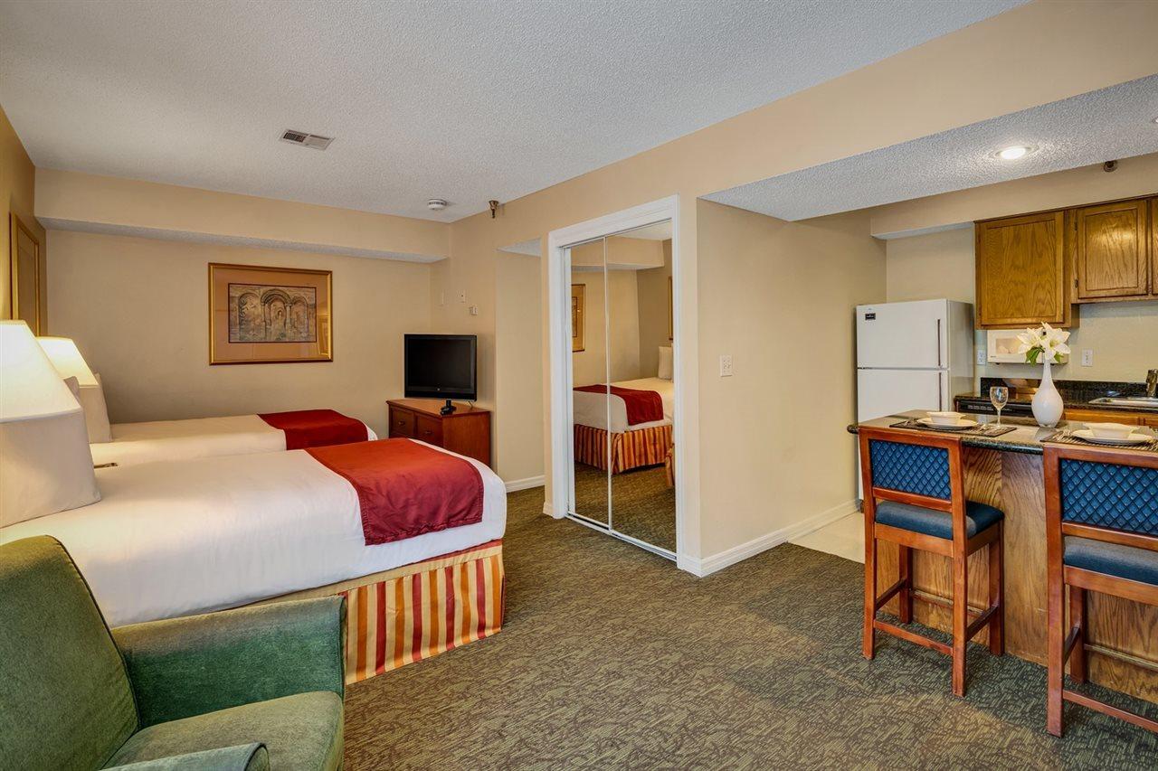 Chase Suite Hotel Rocky Point Tampa Exterior photo